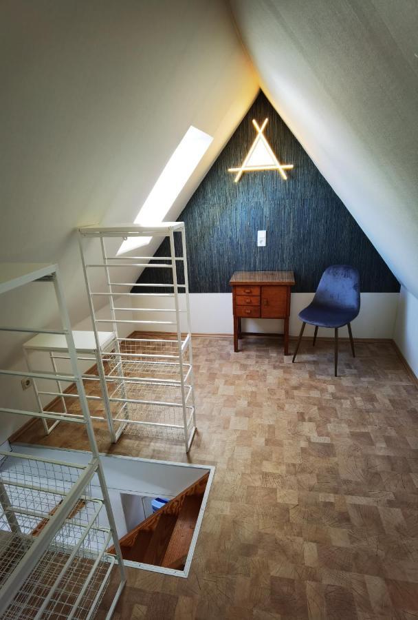 Gemuetliche Dachwohnung Mit Kleiner Oder Grosser Dachterrasse Nebeneinander Wolmirstedt Exterior foto
