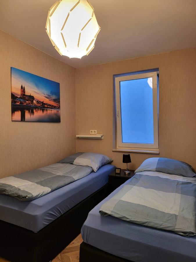 Gemuetliche Dachwohnung Mit Kleiner Oder Grosser Dachterrasse Nebeneinander Wolmirstedt Exterior foto